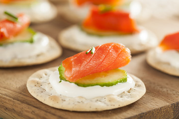 Salmon and Cracker Hor D'oeuvres