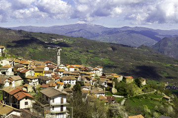 Fototapeta na wymiar Santa Margherita di-Staffora Oltrepo Pavese Panorama-kolorowego obrazu