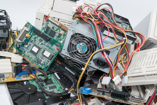Computerschrott oder Wertstoffe