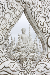 Fototapeta na wymiar White Buddha image