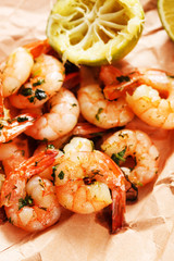 shrimps with lime and parsley