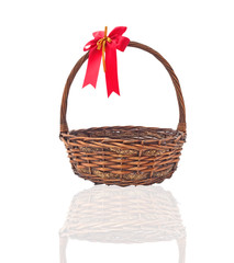 Fototapeta na wymiar empty wicker basket isolated