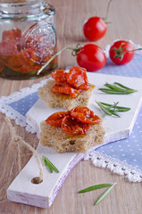 sun-dried tomatoes