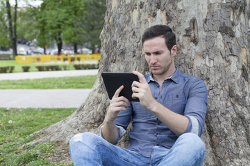 Obraz premium Surfing the net