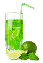 Fototapeta premium drink with lime and ice