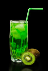 drink with kiwi and ice