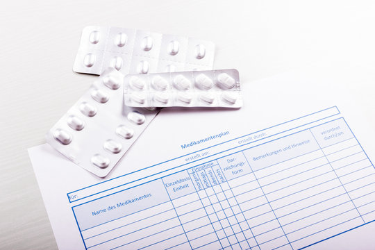 Medikamentenplan mit Tablettenblister