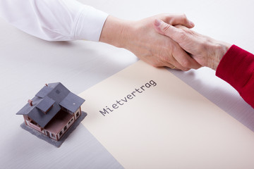 Mietvertrag für ein Wohnhaus abschließen