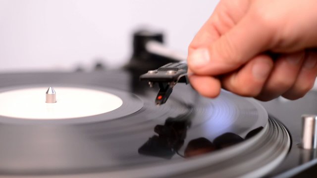 vinyl track search on a record player