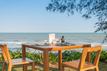 beach front dinner table