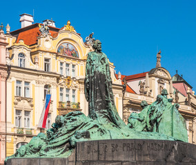 Fototapeta premium Old Town Square (Staromestske namestí), Jan Hus monument