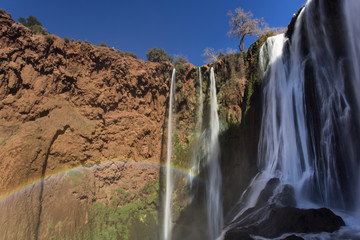 Fototapeta na wymiar Ouzoud Wodospady położone w miejscowości Wielki Atlas Tanaghme