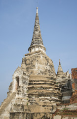 Fototapeta premium Одна из чеди Вата Пхра Си Санпет. Аютхая, Таиланд