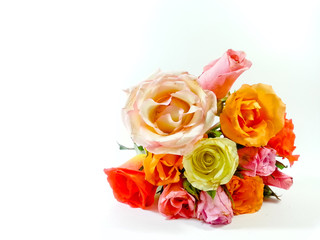 Fototapeta premium bouquet of roses isolated on white background