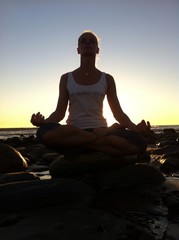 Meditation Yoga am Strand 