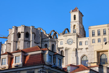 Fototapeta na wymiar Igreja do Carmo Ruins in Lisbon