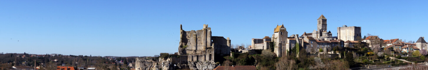 Vue de la cité médiévale de Chauvigny