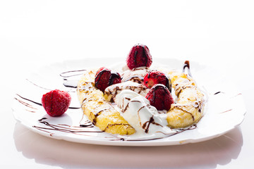 Banana split dessert