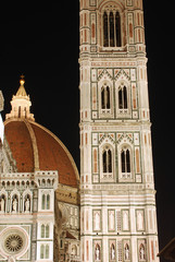 Fototapeta na wymiar The Cathedral of Santa Maria del Fiore in the night - Florence -