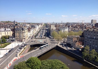 Fototapeta na wymiar vue sur Rennes depuis le 11e etage de l'immeuble cap mail 