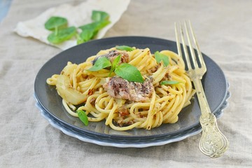 spaghetti with sardine sauce