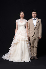 Fototapeta premium Asian bride and groom wedding