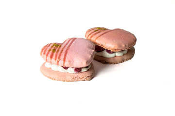 Macarons framboises crème chantilly