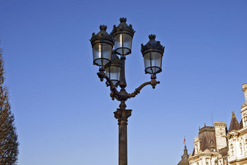 Fototapeta na wymiar Streetlamp in Paris