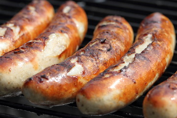 frische Rostwürstchen © maho