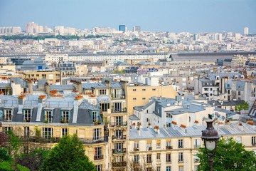Fototapeta na wymiar Panoramiczny widok na Paryż we Francji