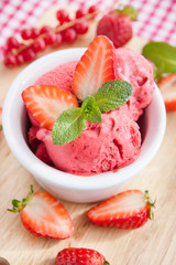 Strawberry ice cream