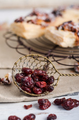 Blätterteigriegel mit Cranberries