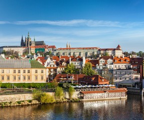 Fototapeta na wymiar View of Mala Strana and Prague castle over Vltava river