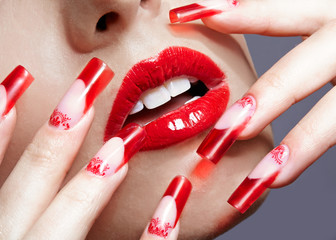 Obraz premium Acrylic nails manicure