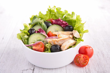 vegetable salad with chicken