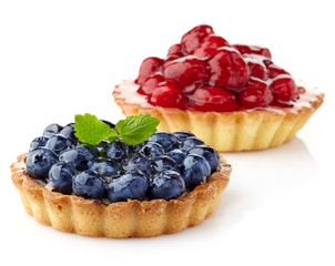 Blueberry and raspberry tarts - obrazy, fototapety, plakaty