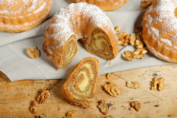 Potica/Potizza, Roll with walnuts