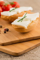 Bread with cottage