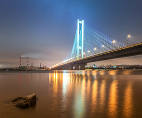 Fototapeta na wymiar South bridge in Kiev. Ukraine.