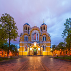 Fototapeta na wymiar St. Vladimir cathedral in Kiev, Ukraine