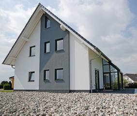 Zuhause - Haus - weiss