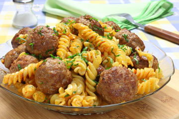 Fried pork meatballs with pasta