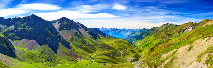 Pyrenees mountains - obrazy, fototapety, plakaty