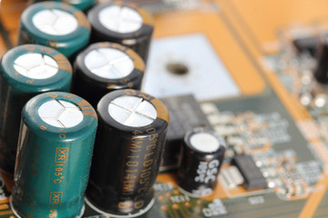 プリント基板　コンデンサ