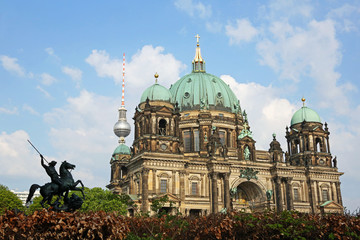 Dom und Funkturm