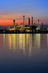Naklejka premium Sunrise scene of Oil refinery