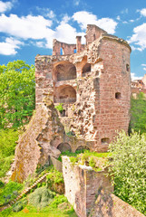 Der bekannte gesprengte Turm des Heidelberger Schlosses