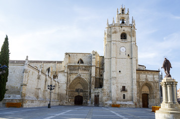 Fototapeta na wymiar San Antolin in Palencia