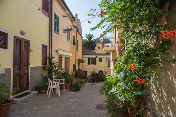 Plakat ancient street at tuscany village