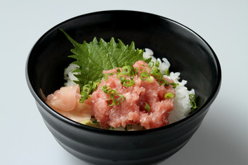 小さなネギトロ丼